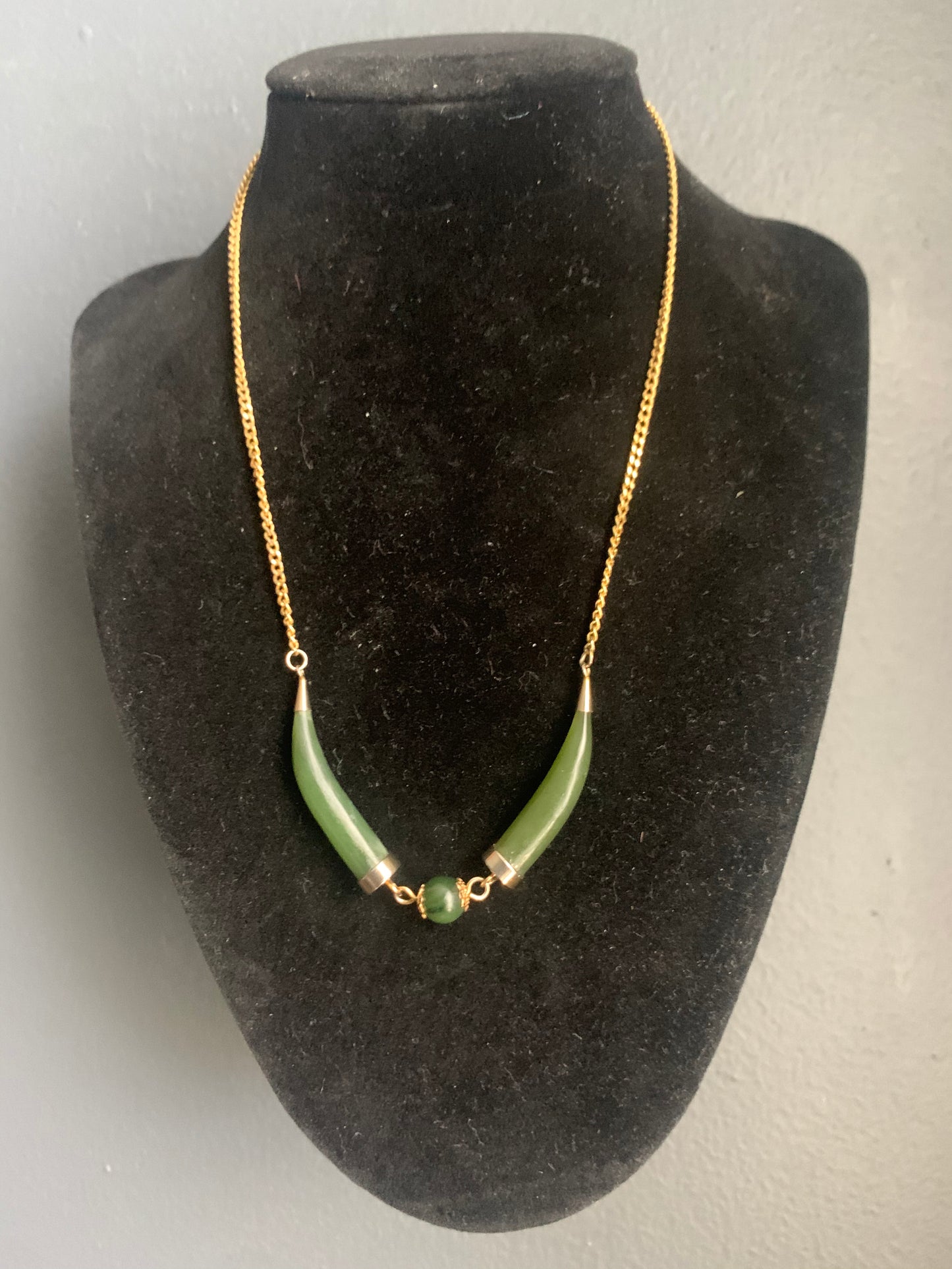 A nephrite jade necklace