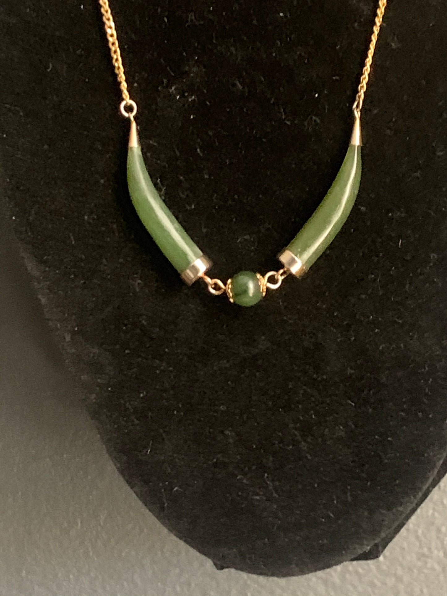 A nephrite jade necklace