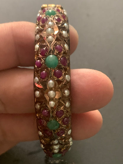 A vintage Indian gold bangle