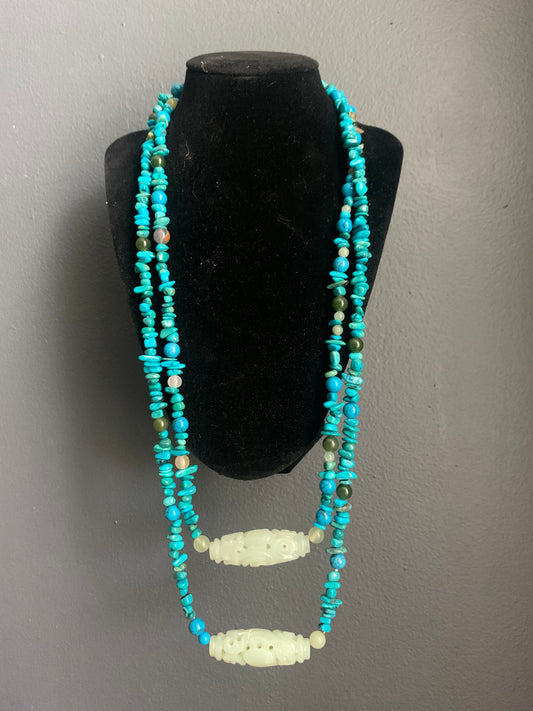 Turquoise beaded necklace with jade