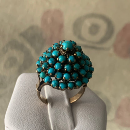 Turquoise and gold ring