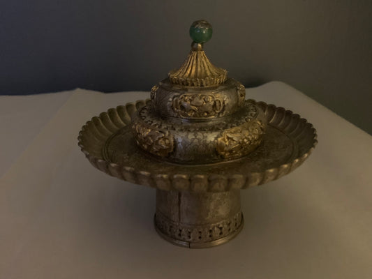 Tibetan cup stand