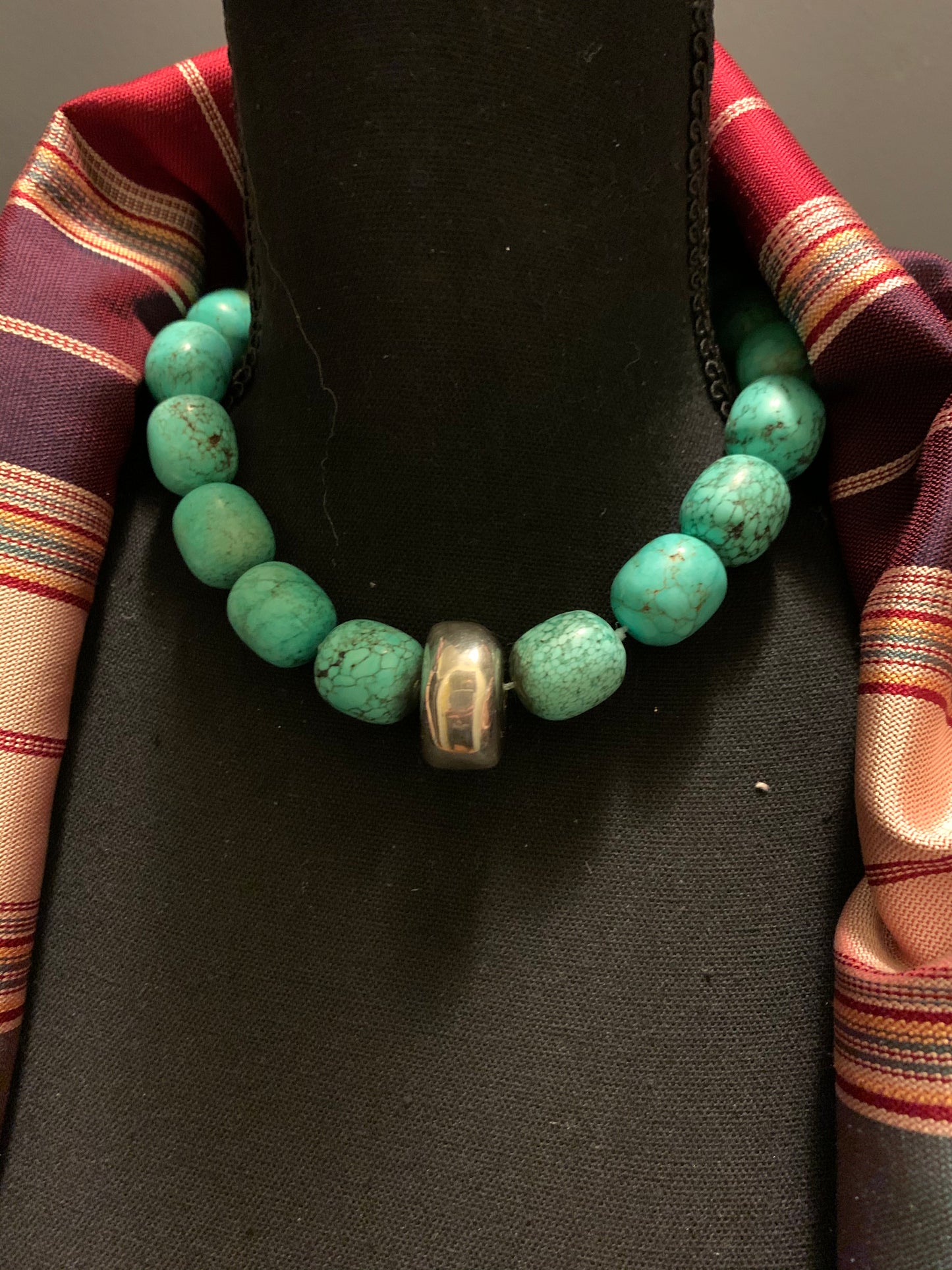 A vintage turquoise necklace