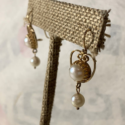 Vintage pearl earrings