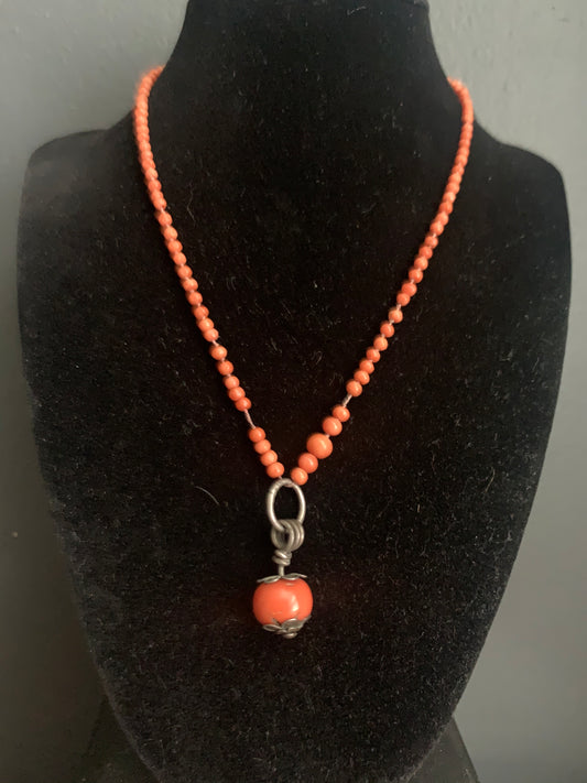 Coral necklace with pendant