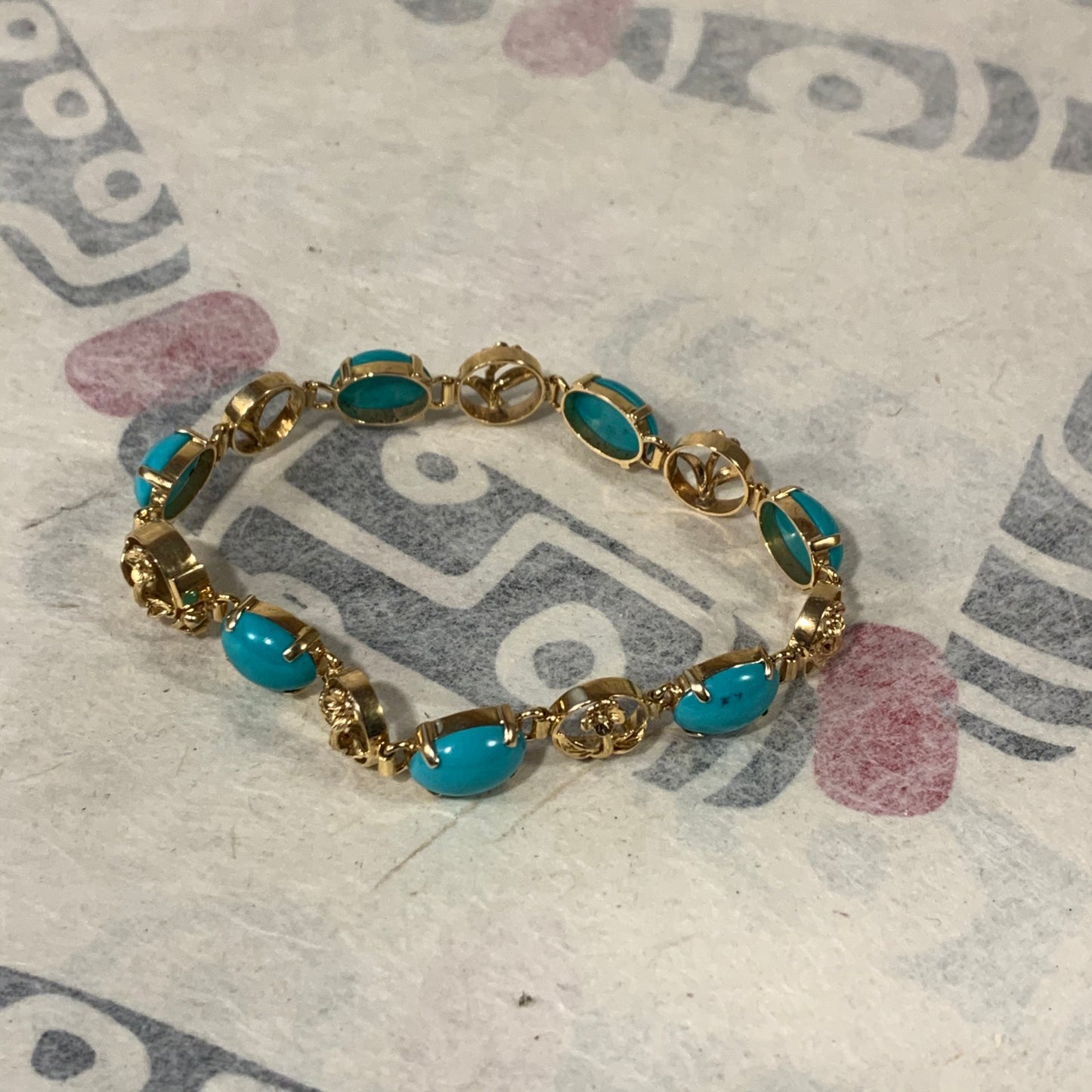 Turquoise bracelet in 14kt gold