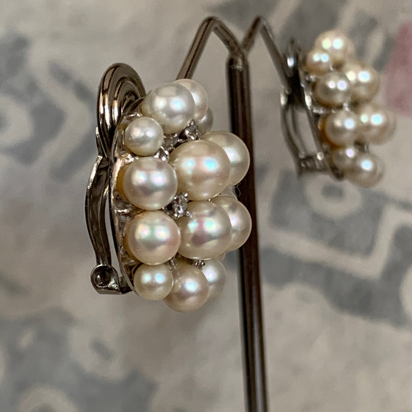 Pearl and diamond ear rings
