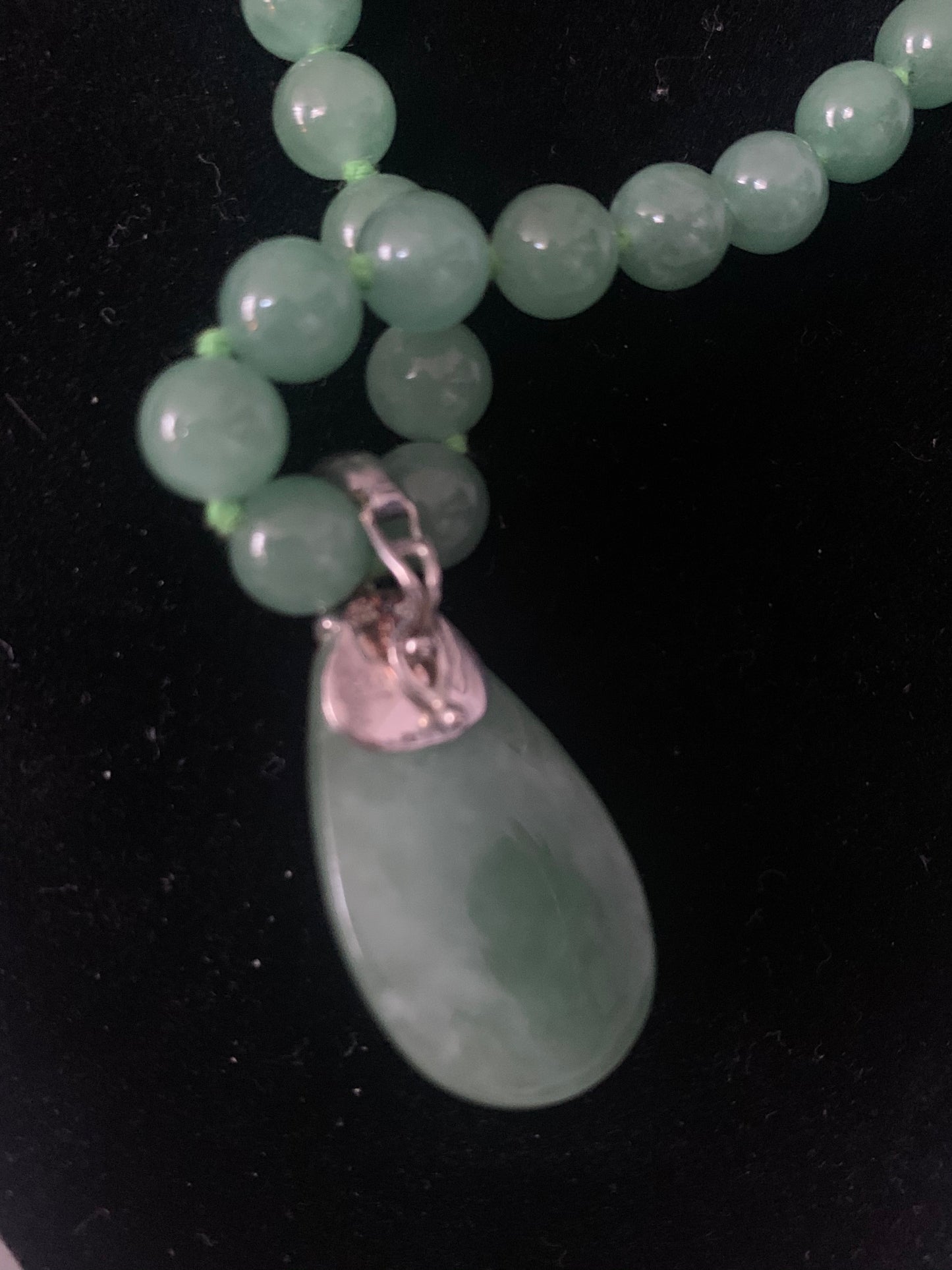 Jade pendant and necklace