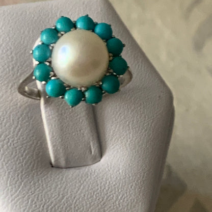 Turquoise and gold ring