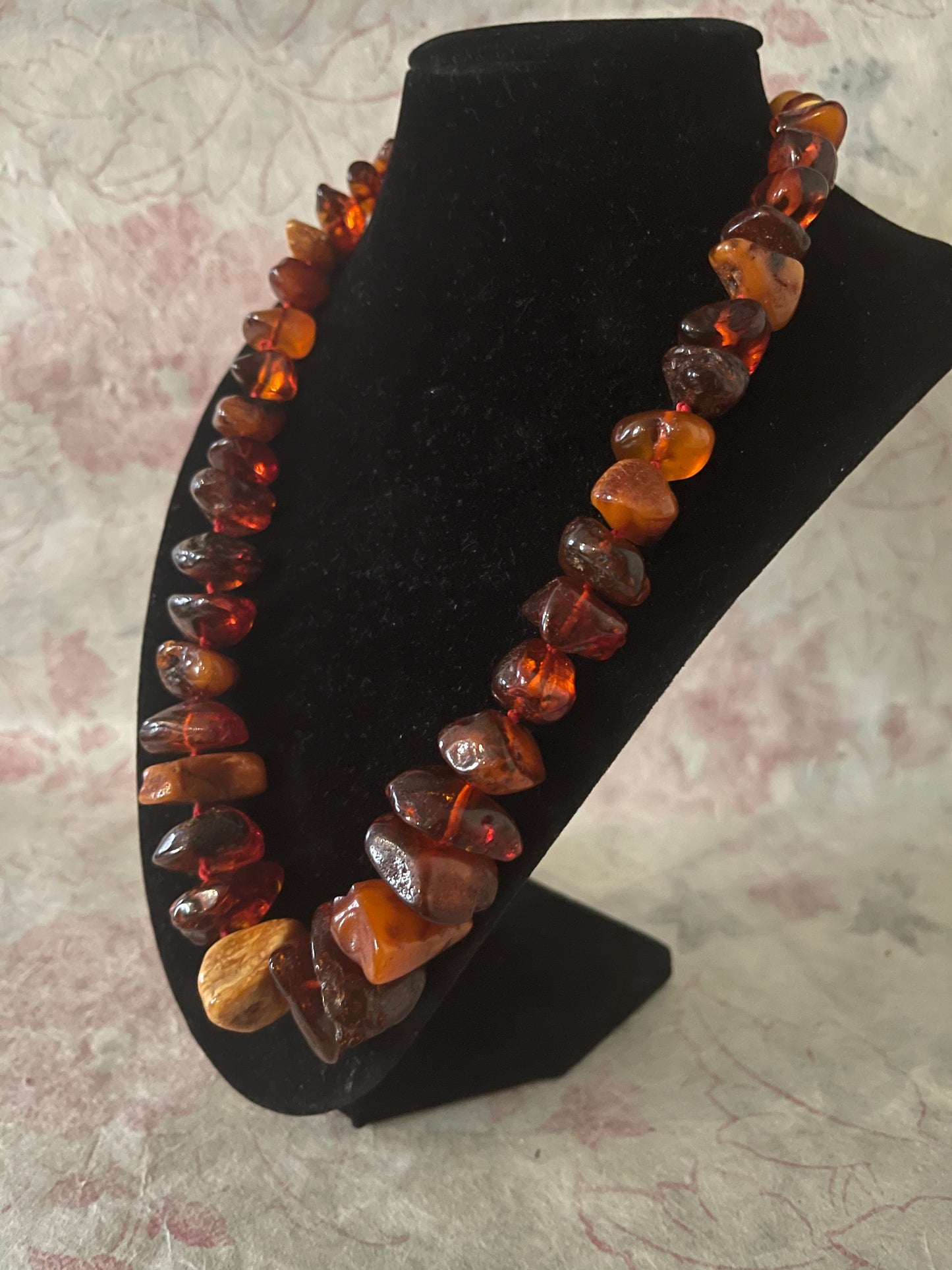 A vintage amber bead necklace