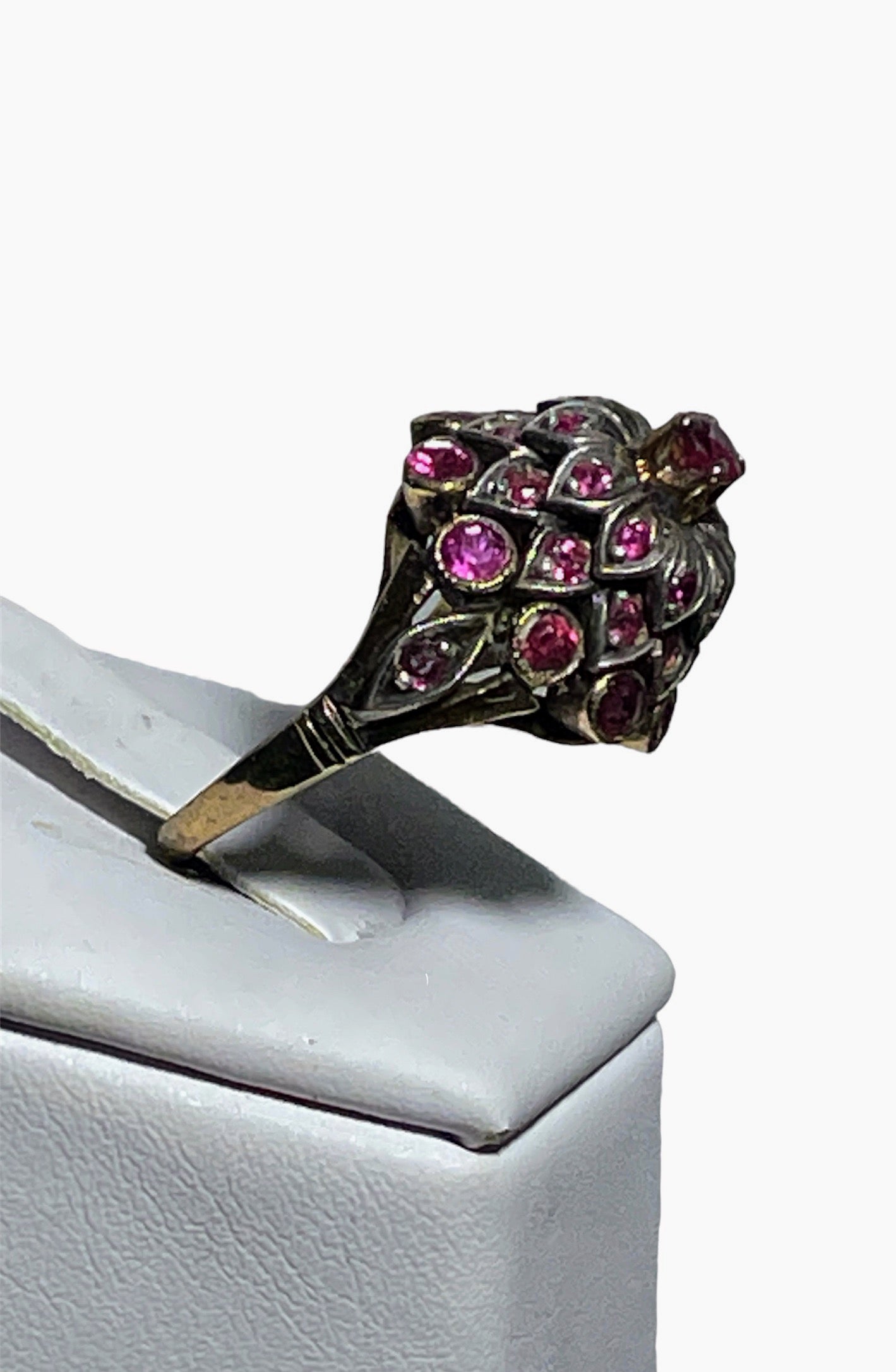 A vintage ruby and gold Thai princess ring