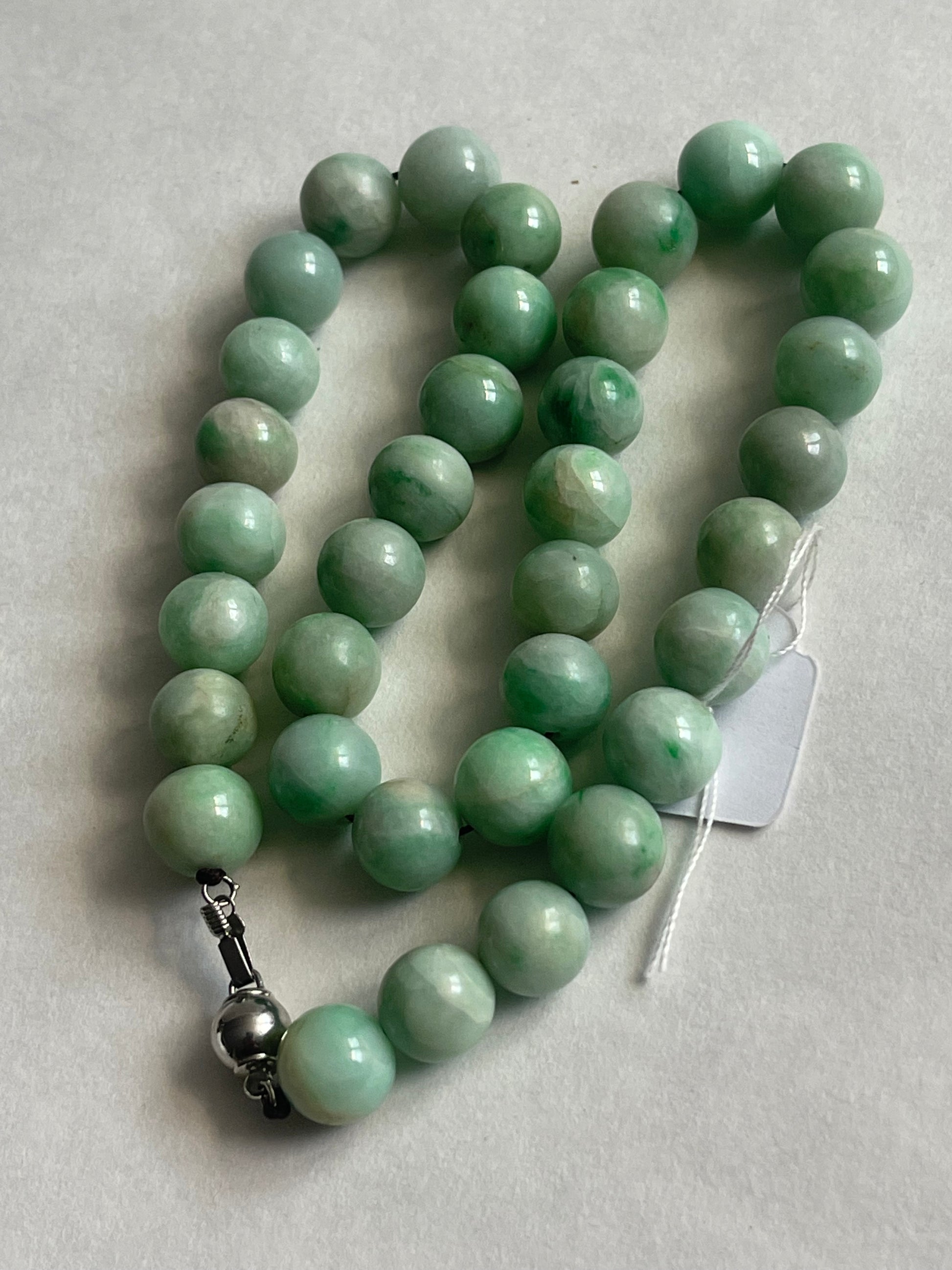 Vintage jade 2025 bead necklace