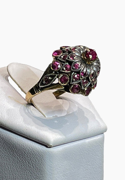 A vintage ruby and gold Thai princess ring