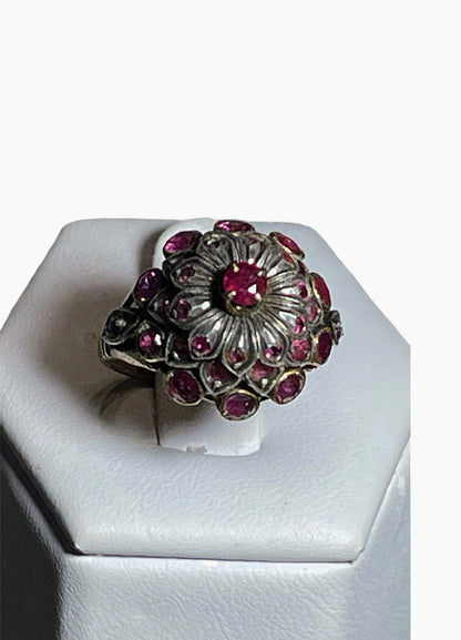 A vintage ruby and gold Thai princess ring