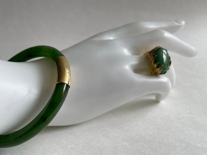 A vintage jade nephrite bangle